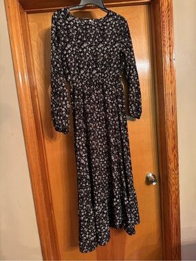 Black Floral Long Sleeve Maxi Dress - Elegant Everyday Style
